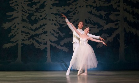 Australian Classical Youth Ballet. Photo by Peter Riley.