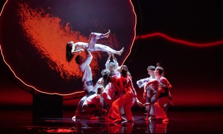 Dancers of The Australian Ballet and Australian Dance Theatre in Daniel Riley's 'THE HUM'. Photo by Daniel Boud.