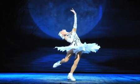 'Swan Lake on Ice'. Photo by Suzy Bernstein.