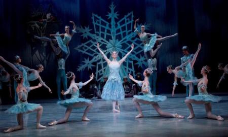 The Australian Ballet School in 'The Snow Queen'. Photo by Sergey Konstantinov.